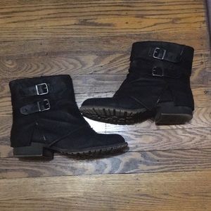 Size 9 1/2 M SO brand boots